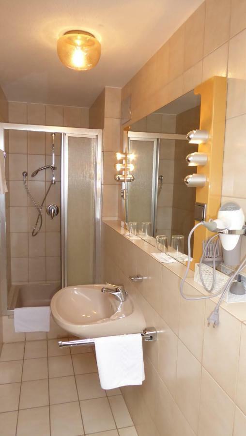 Haus Rosmarin Hotell Schrobenhausen Exteriör bild