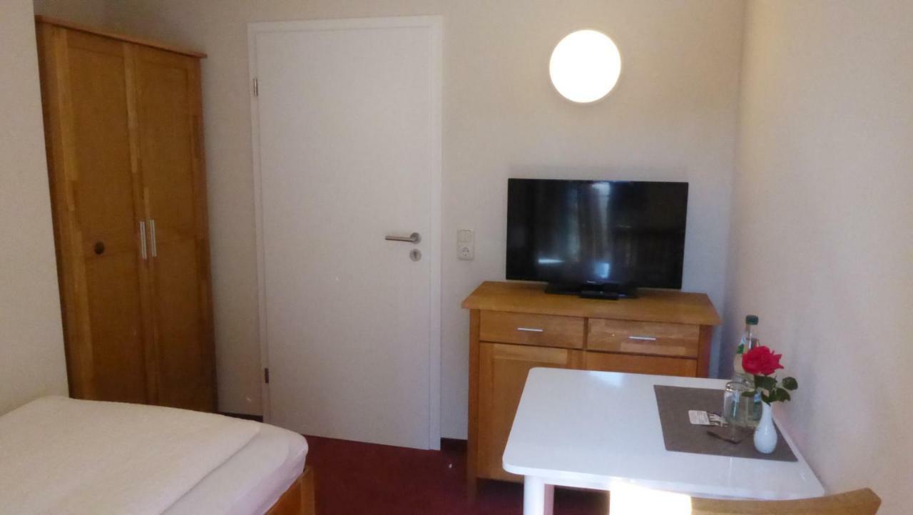 Haus Rosmarin Hotell Schrobenhausen Exteriör bild